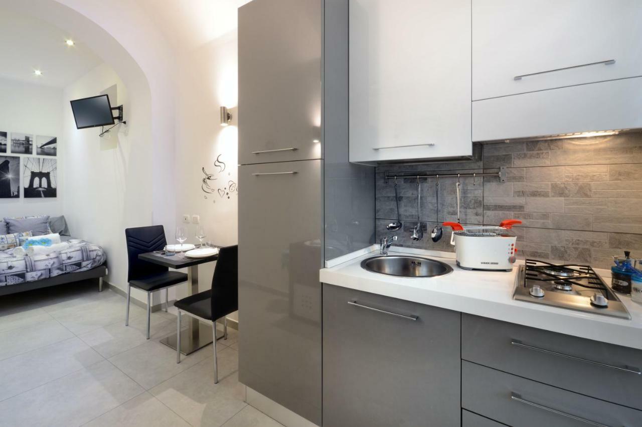 Alexandra Exclusive Apartment Nápoly Kültér fotó